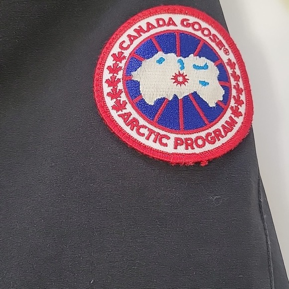 Canada Goose Victoria Coat - Picture 11 of 15